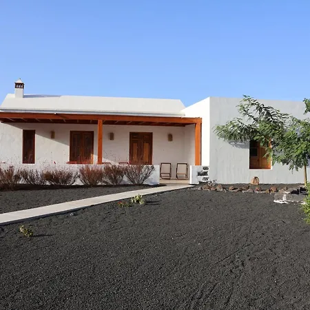 Embeleso Villa *